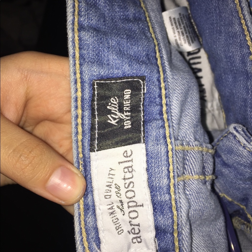 These are a pair of Aéropostale boyfriend jeans.